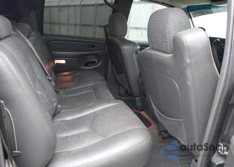 2003 Chevrolet Avalanche 1500 из США, поврежденный, VIN 3GNEC13T33G190988